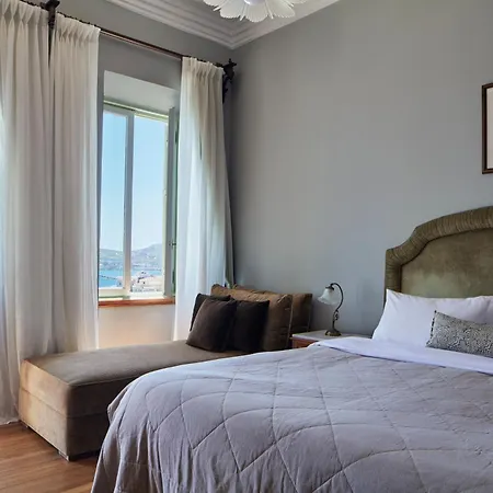 Syrou Melathron Hotel Ermoupoli Room photo