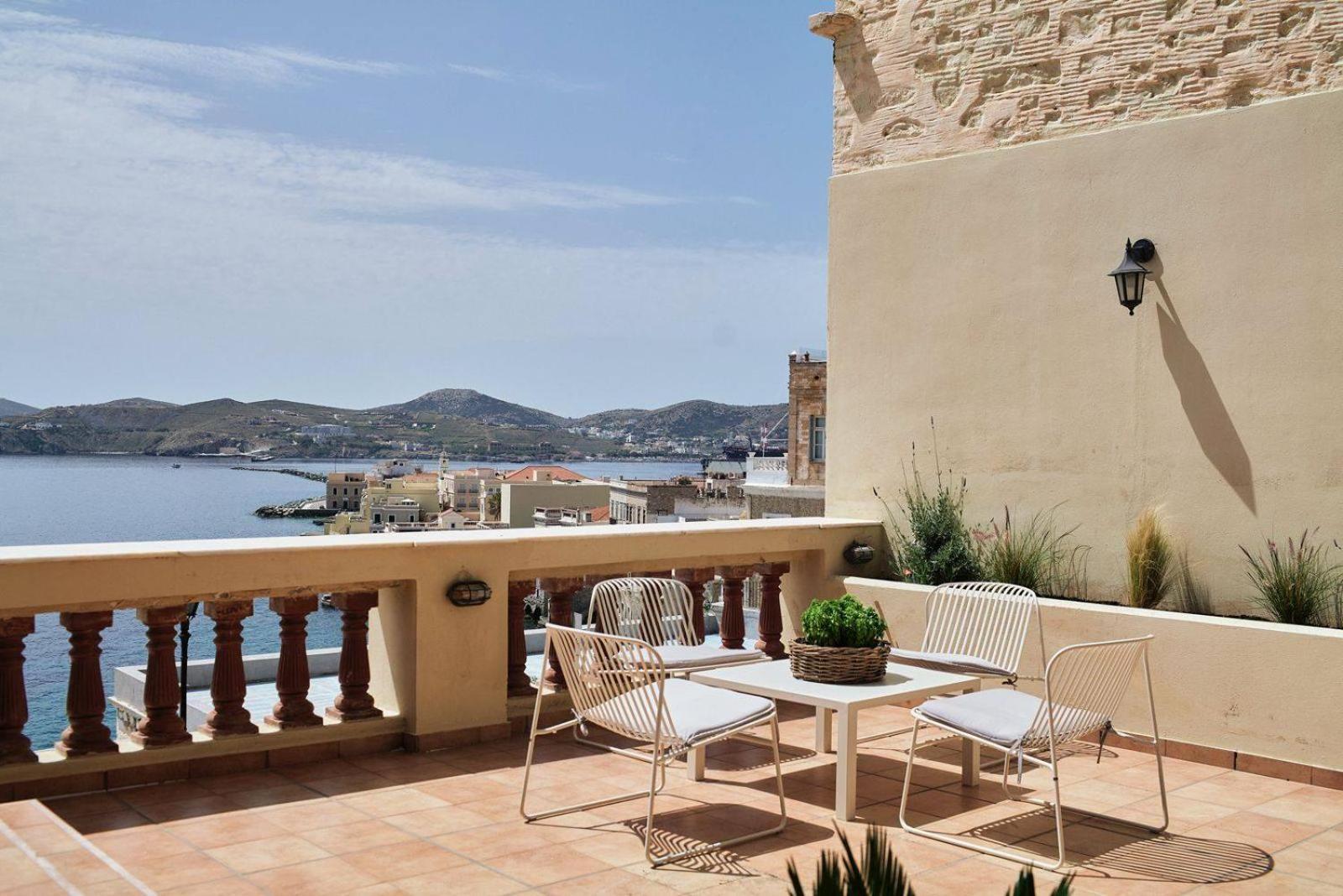 Hotel Syrou Melathron